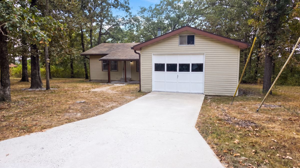 Property photo 1 of 22182 County Road 288