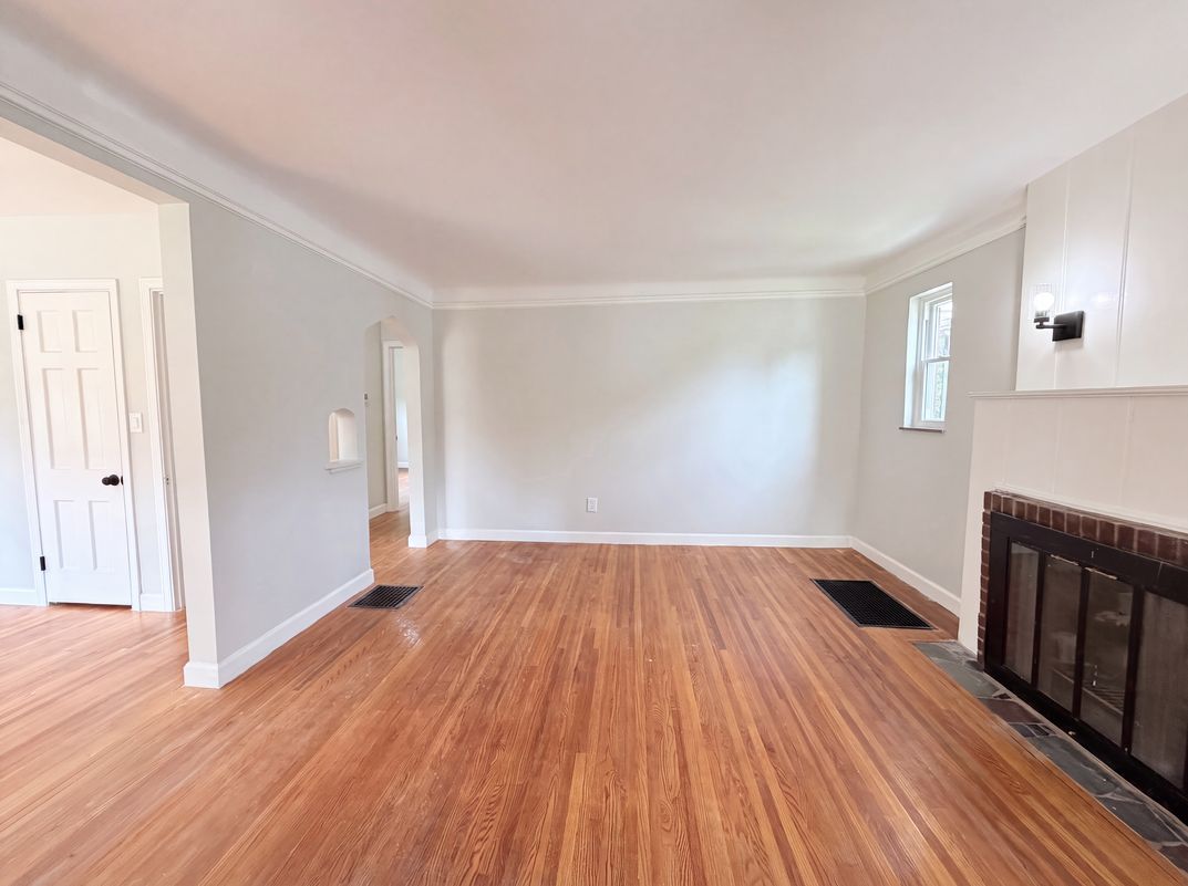 Property photo 3 of 6418 Savannah Ave