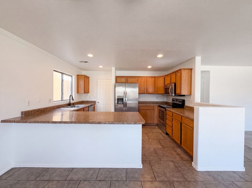 Property photo 2 of 42785 W Camino De Janos