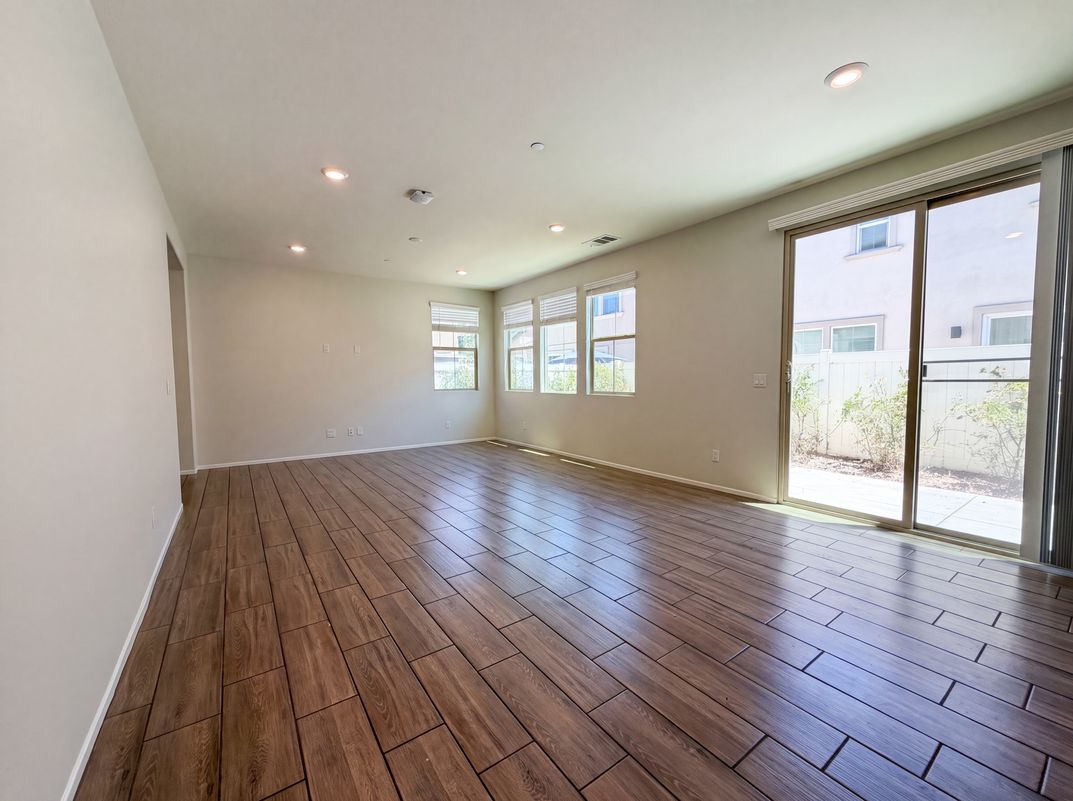 Photo 8 of 26 of 30401 Village Terrace Dr, Menifee, CA