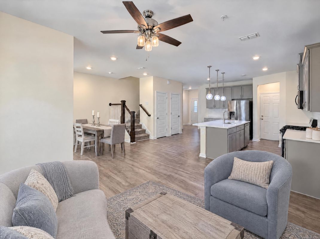 Property photo 3 of 1142 Grenshaw Dr