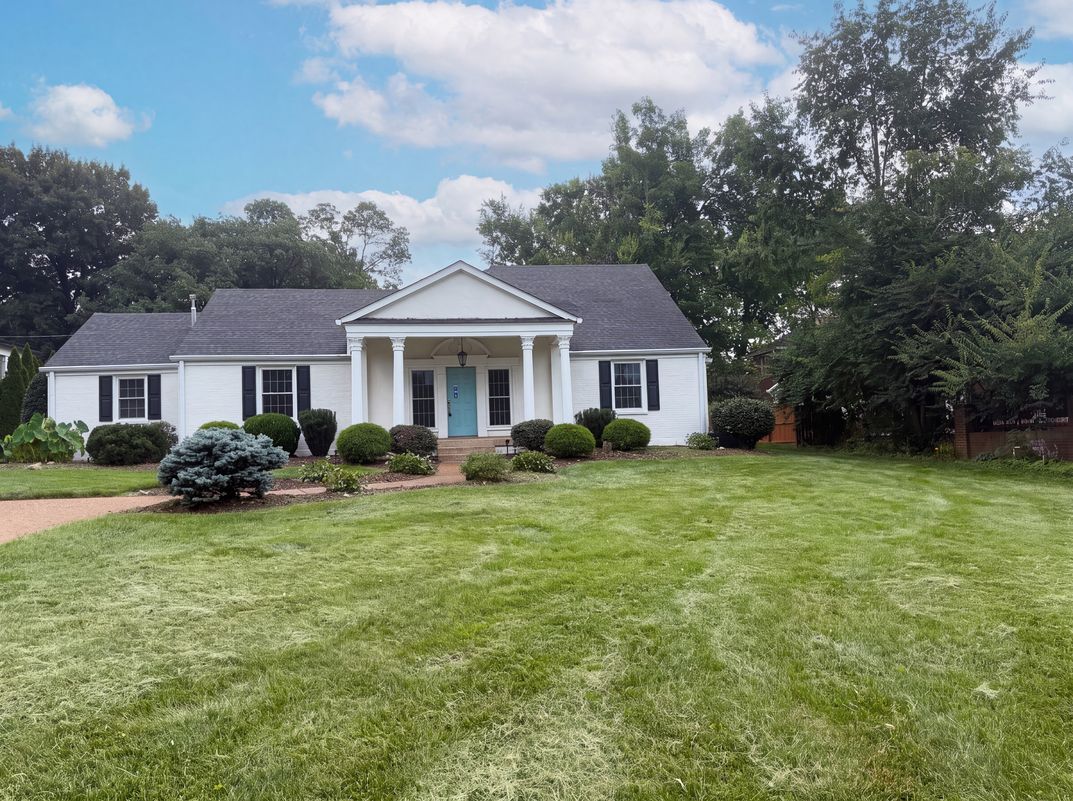 Property photo 1 of 608 Estes Rd