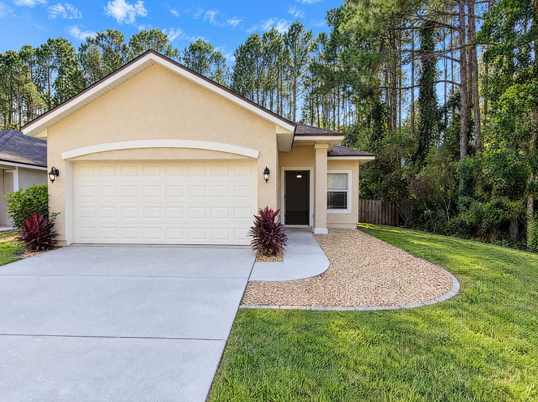 Property photo 1 of 96533 Commodore Point Dr