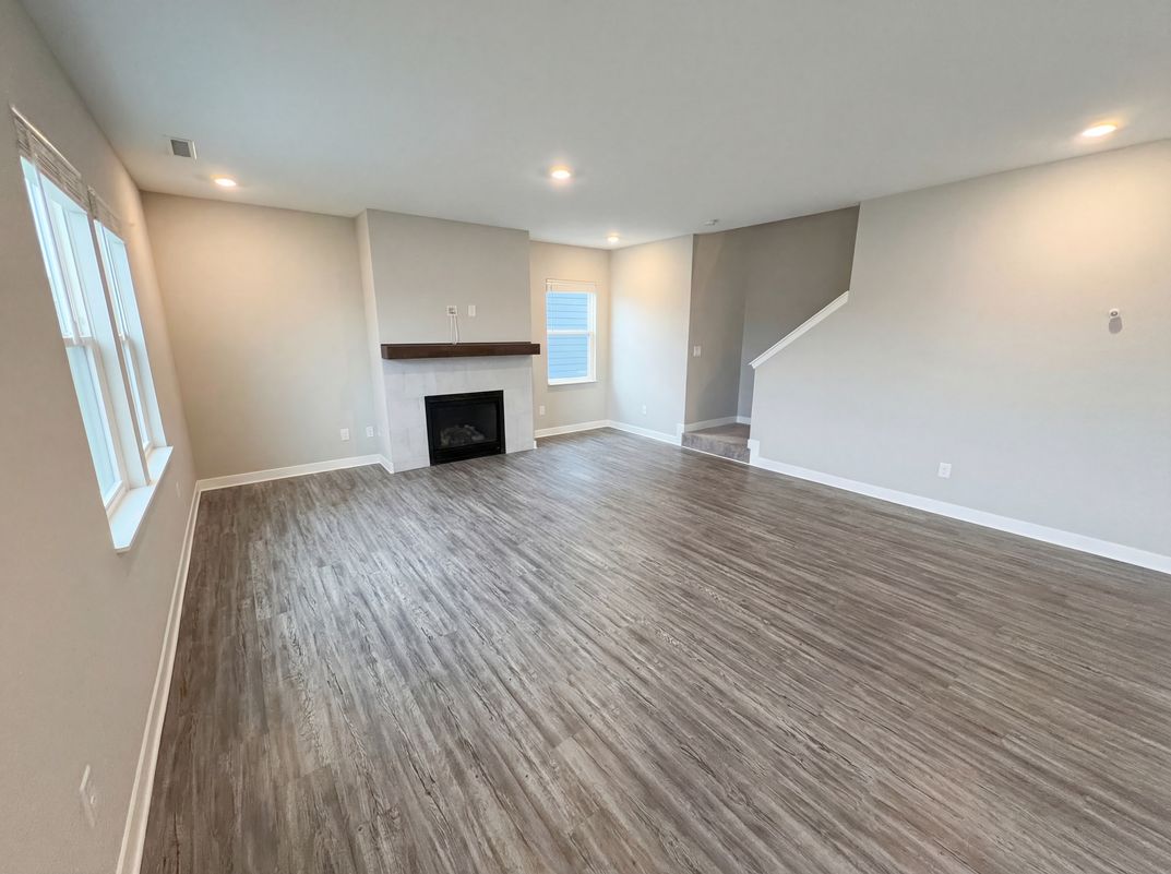 Property photo 3 of 8691 Laurelton Pl