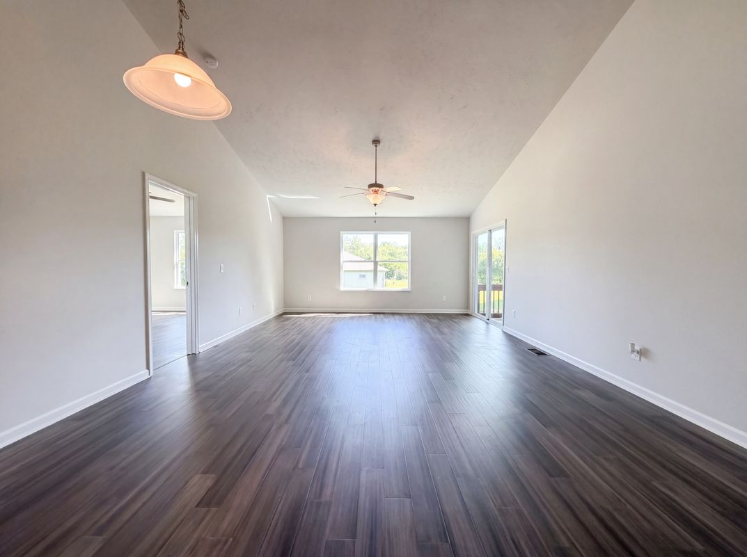 Property photo 3 of 504 Welshcrest Ct