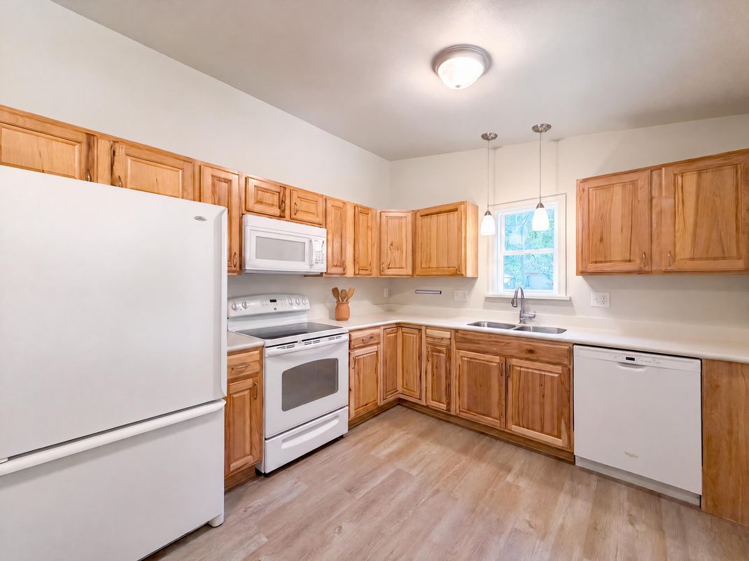 Property photo 2 of 1320 Westward Dr