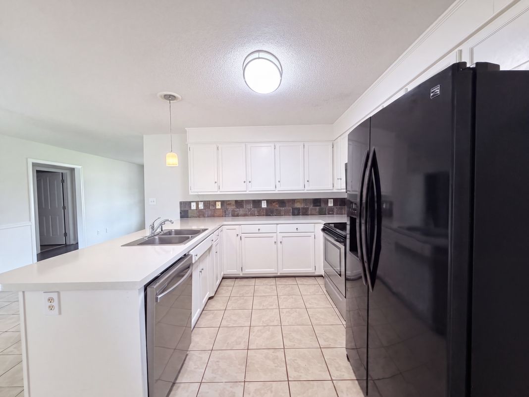 Property photo 2 of 2243 Mintew Cir