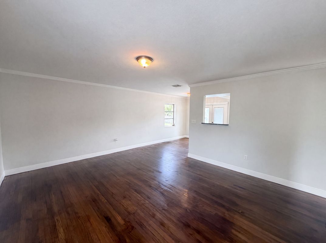 Property photo 3 of 6129 5th Ave N