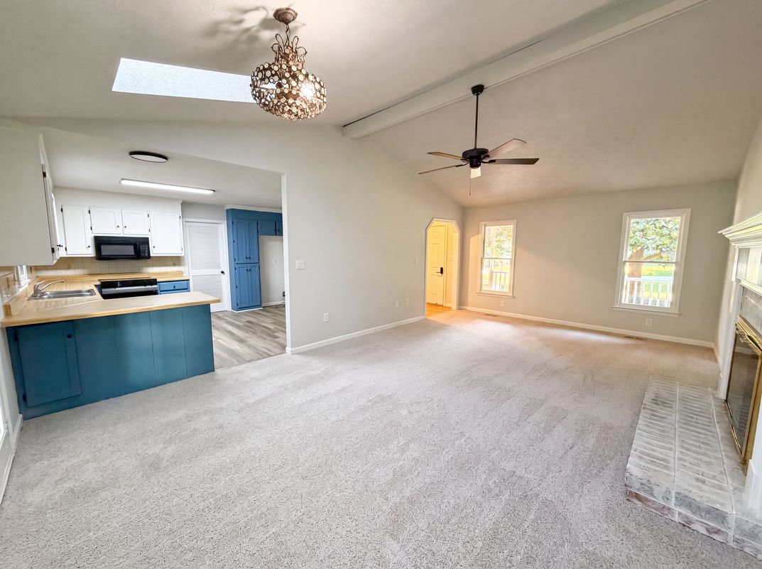 Property photo 3 of 10912 Belvoir Rd