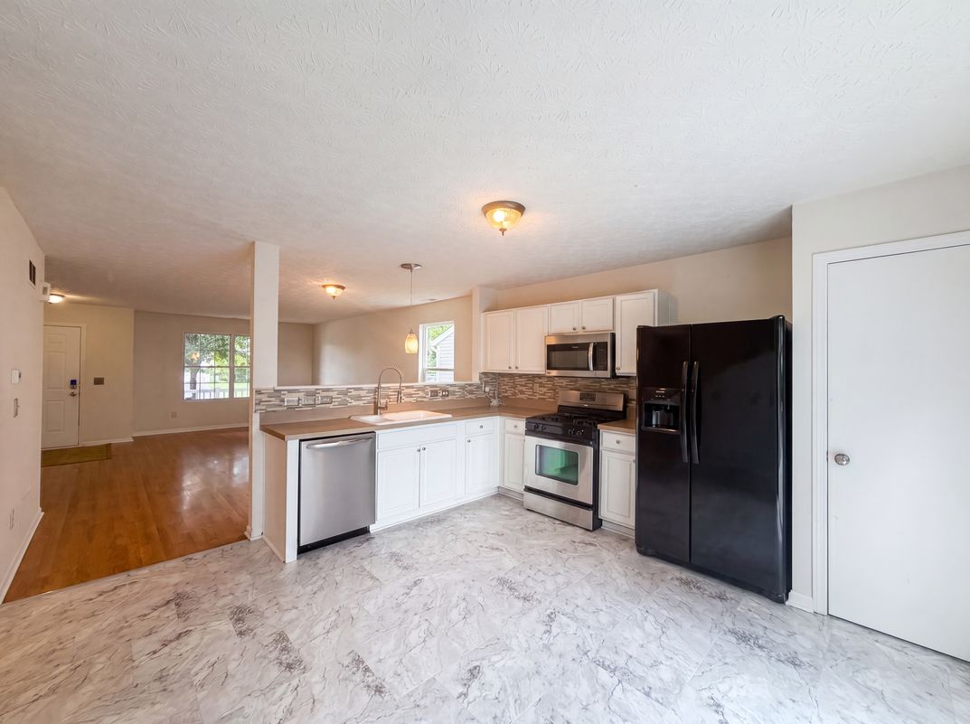 Property photo 2 of 4625 Kenross Dr