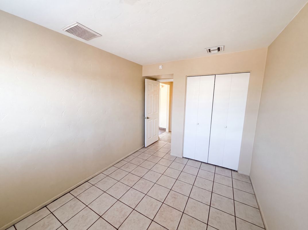 Photo 13 of 21 of 6081 N Curry Ave, Tucson, AZ