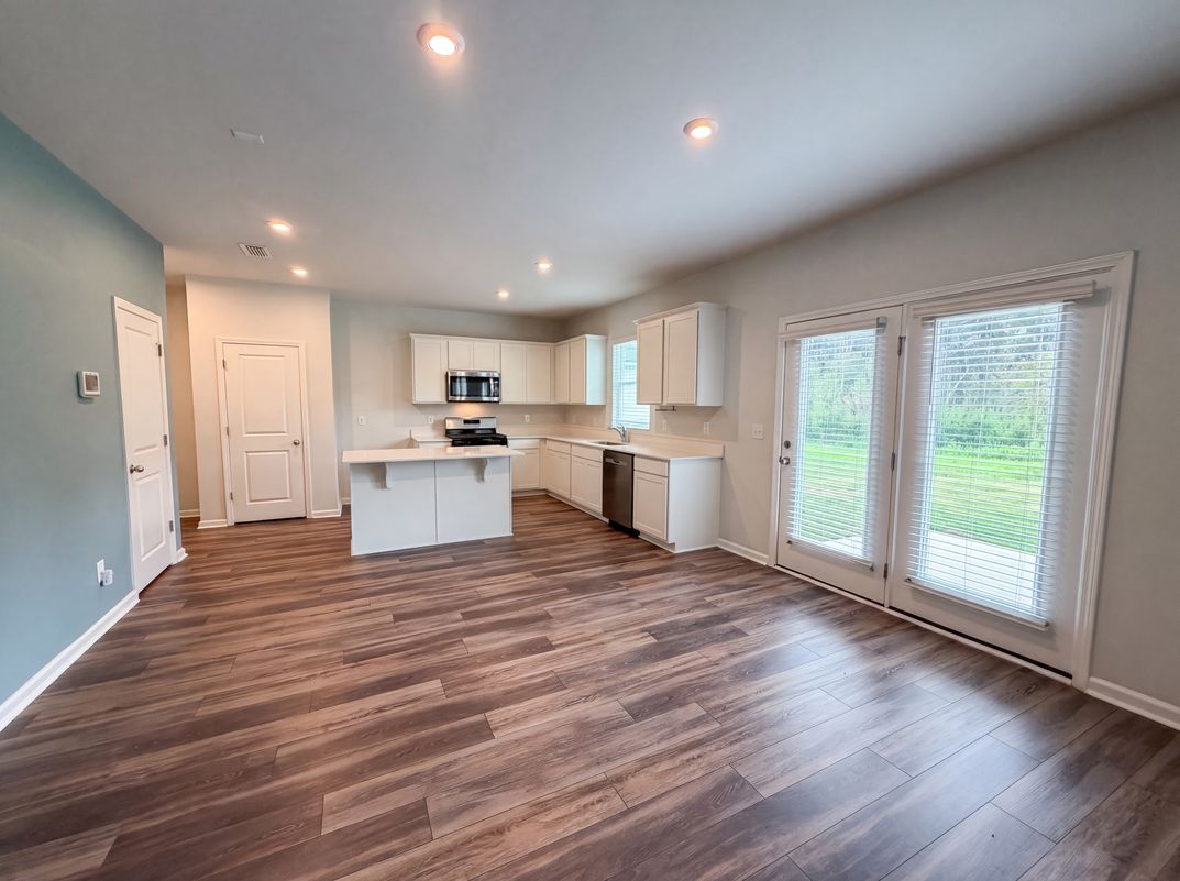 Property photo 2 of 1165 Eagleston Way
