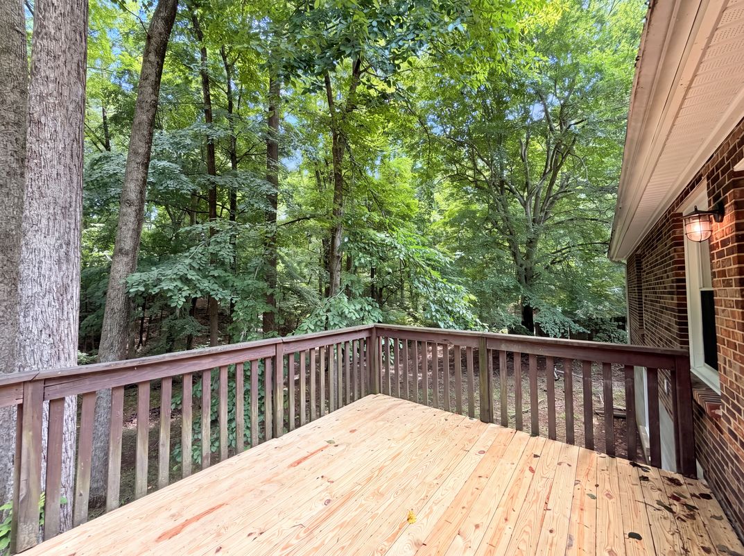 Photo 16 of 19 of 206 Diana Dr, Dickson, TN