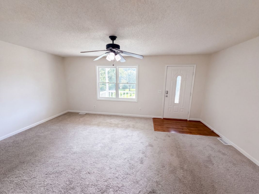 Property photo 3 of 106 Hilltop Rd