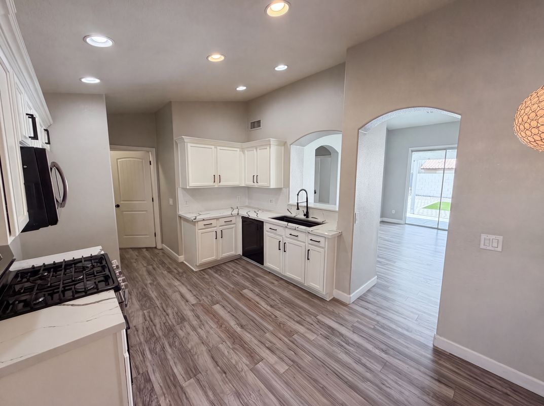 Property photo 2 of 16245 W Tonto St