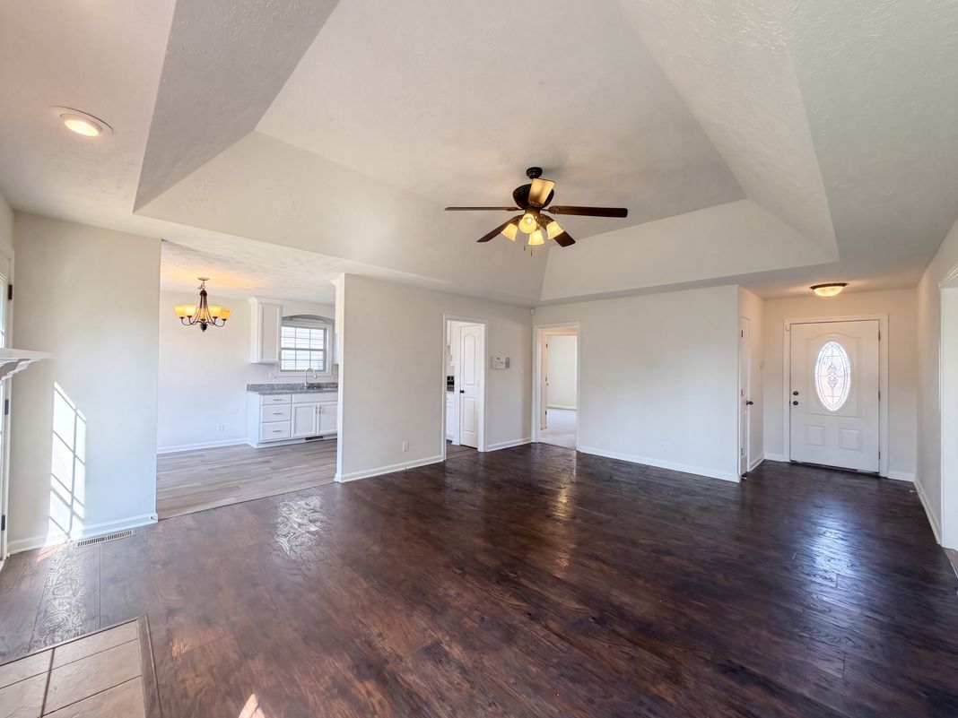Property photo 3 of 3475 Melrose Dr