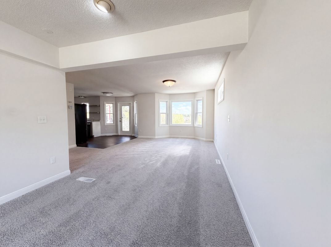 Property photo 3 of 9429 Harkness Ave S