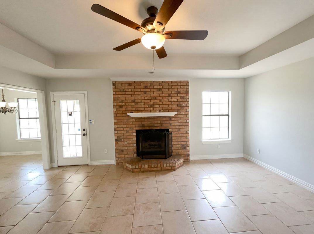 Property photo 3 of 602 Torero Dr