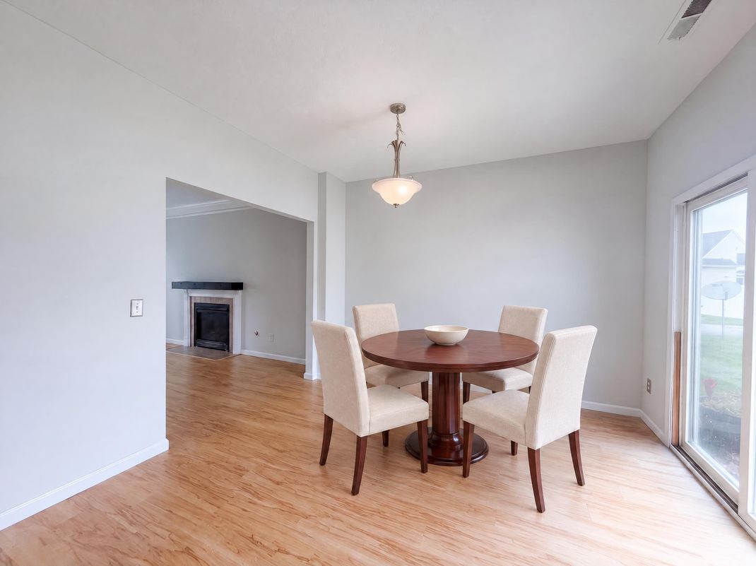 Property photo 3 of 6625 Steen St