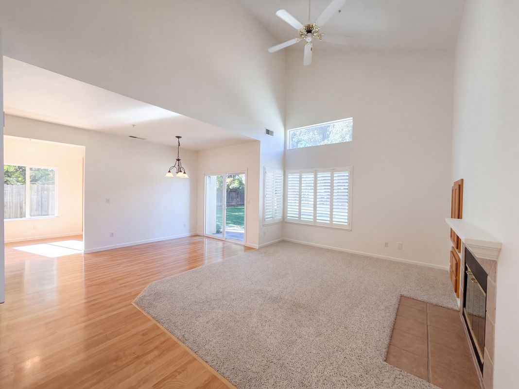 Property photo 3 of 396 Quail Dr
