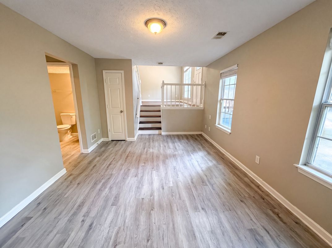 Property photo 3 of 5067 Redan Rd