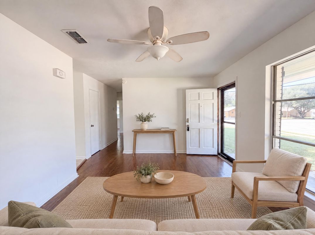 Property photo 3 of 1213 S Ridgeway Dr