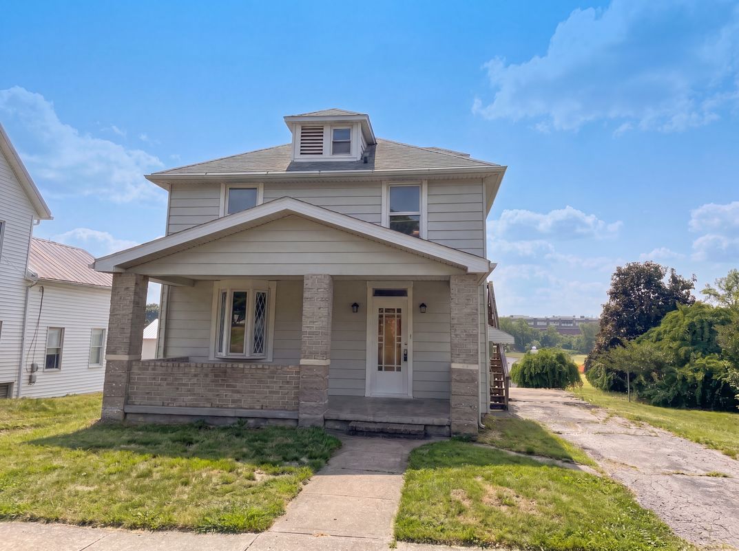 Property photo 1 of 12512 Bradbury Ave