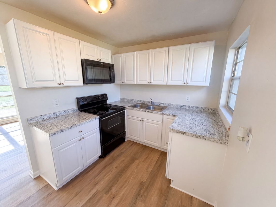 Property photo 2 of 4450 Keats Ave