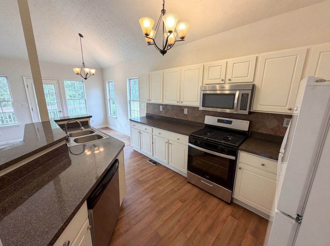 Property photo 2 of 4067 Lions Gate
