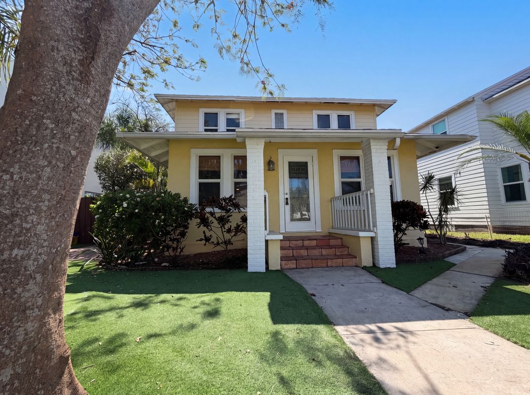 Property photo 1 of 207 S Ocean Breeze