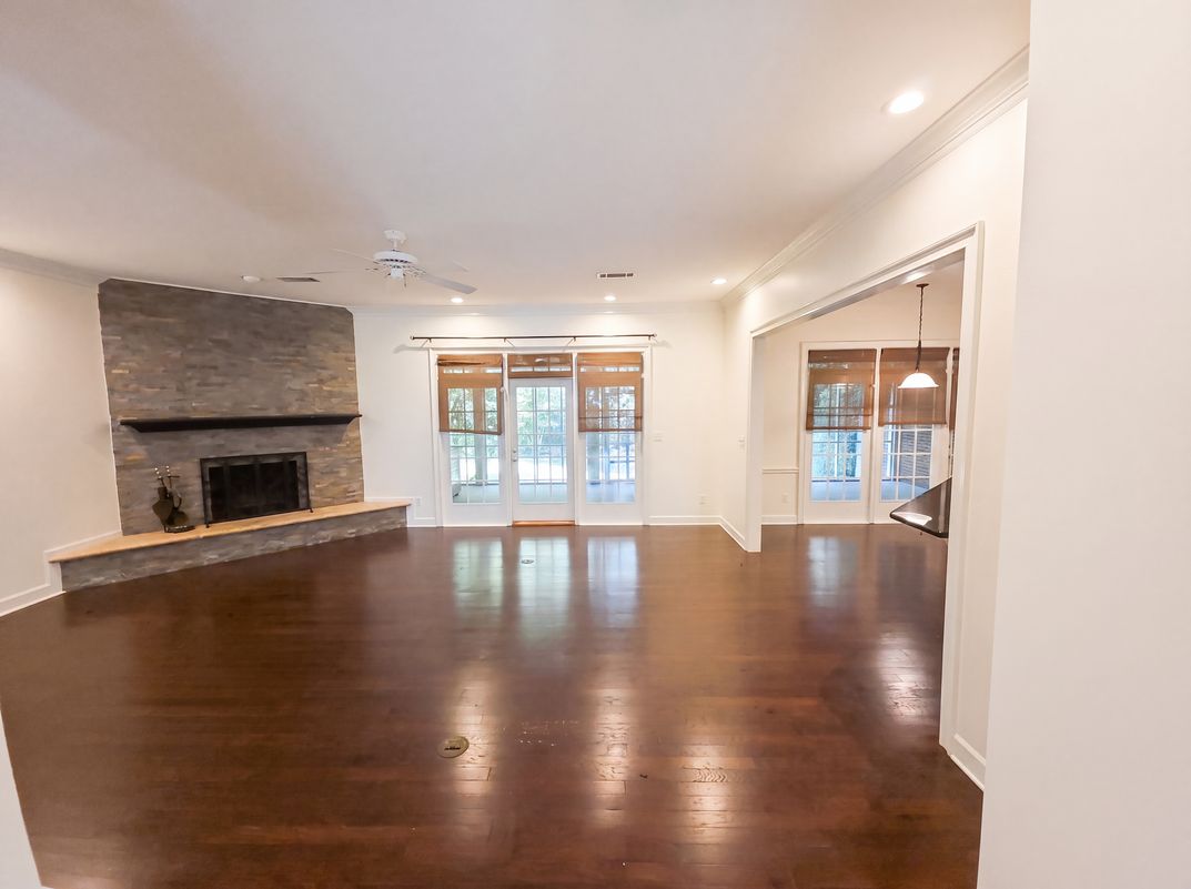 Property photo 3 of 2109 Cumberland Ln