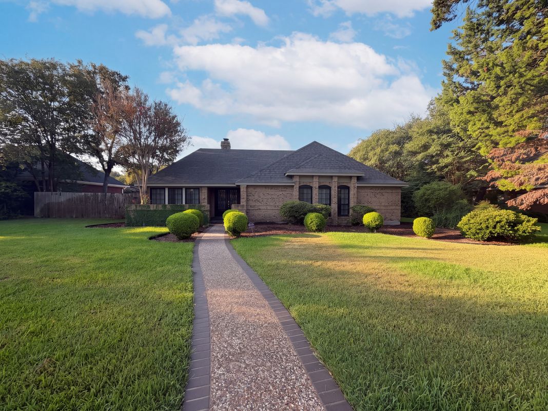 Property photo 1 of 2801 Wickersham Dr