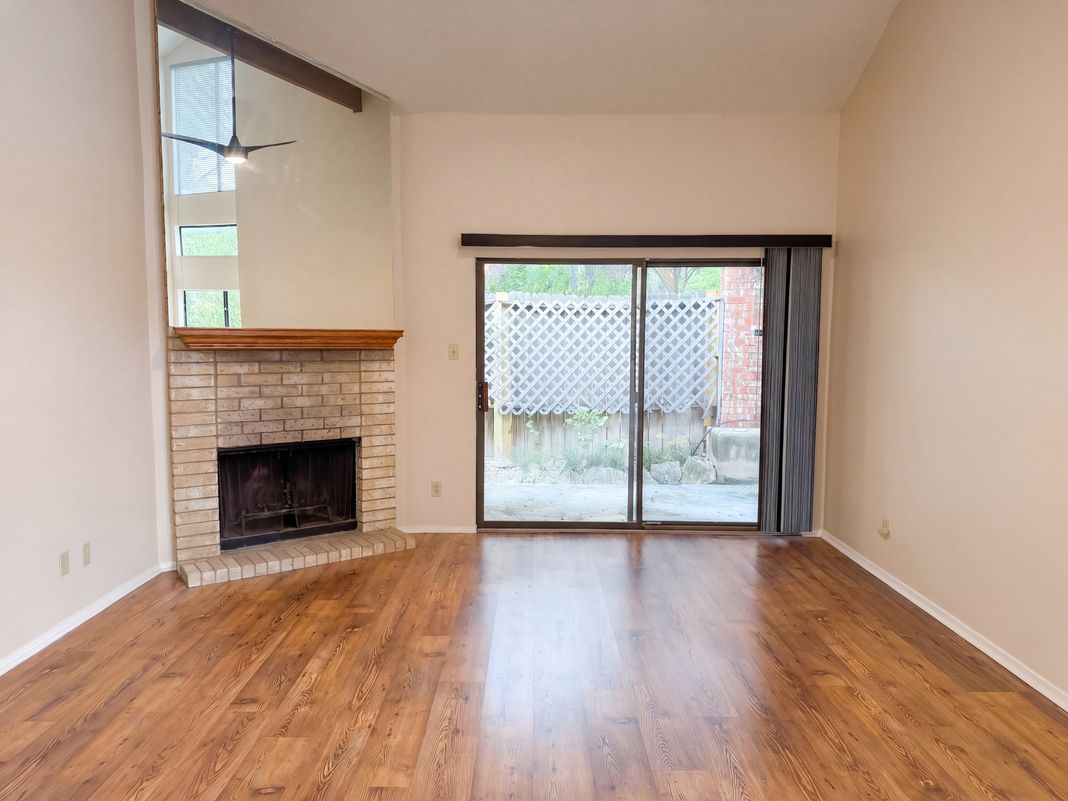 Property photo 3 of 3801 Menchaca Rd Apt 24