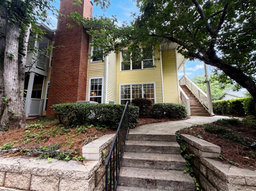 Property photo 1 of 6818 Glenridge Dr Apt H