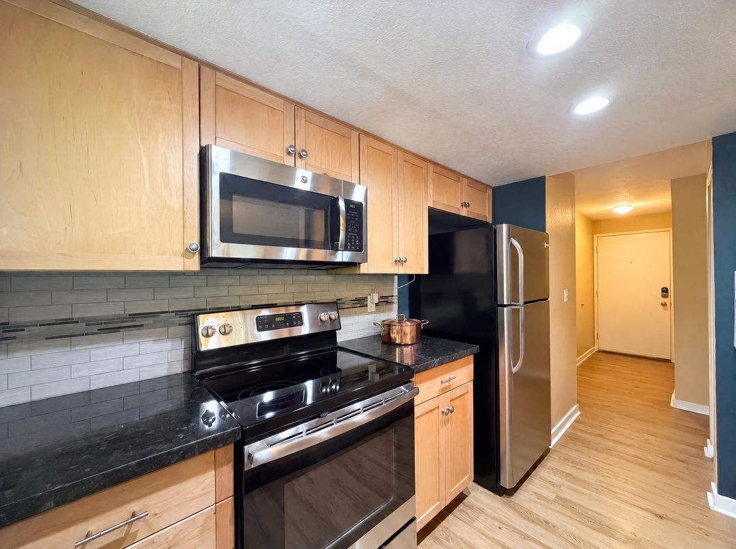 Property photo 2 of 10132 SW Trapper Ter
