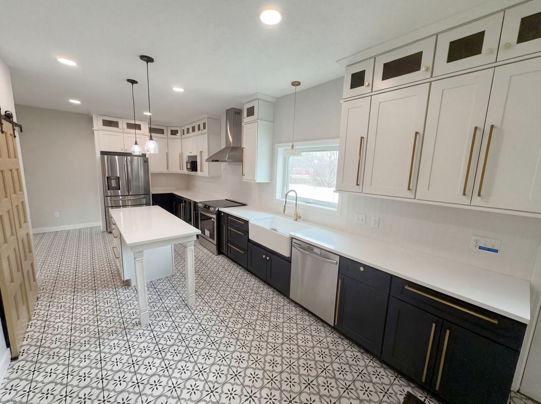 Property photo 2 of 12825 Clifford Cir