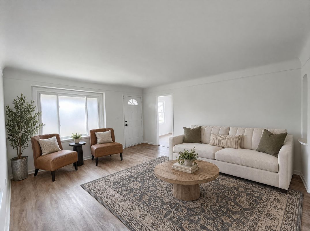 Property photo 3 of 24610 Parklawn St