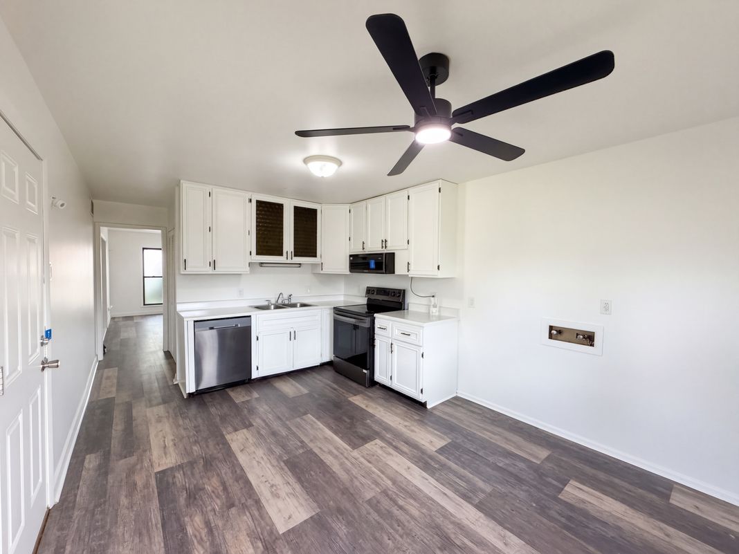 Property photo 2 of 1036 Eastlawn Dr