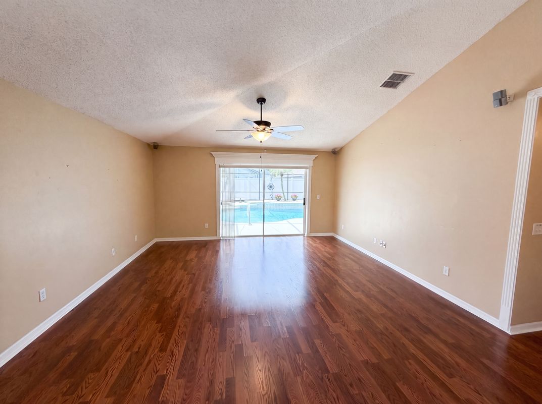 Photo 13 of 31 of 3788 Seminole Dr, Orlando, FL