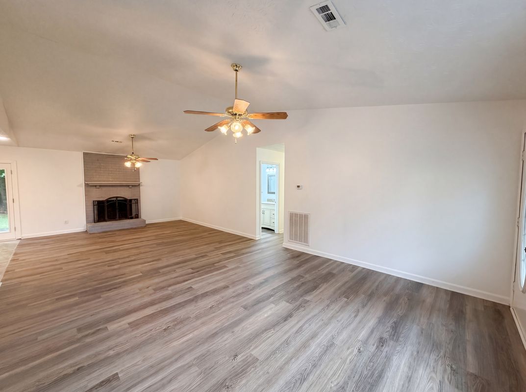 Property photo 3 of 6020 Morning Glory Pl