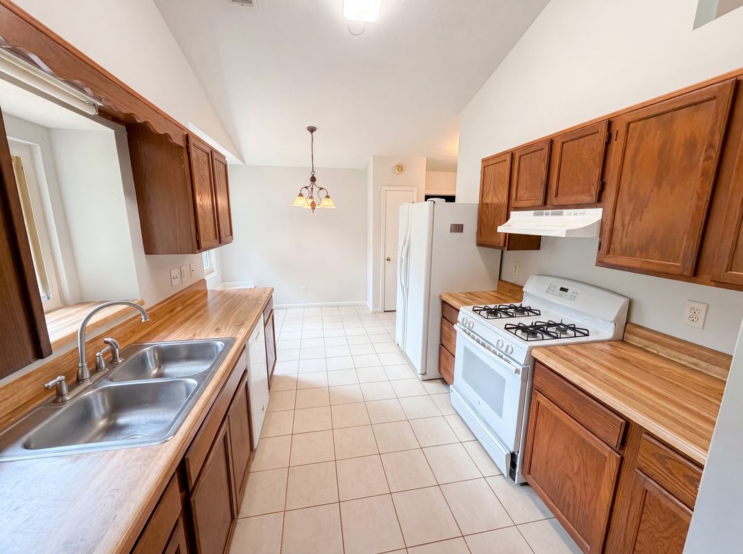 Property photo 2 of 158 Colemans Bluff Dr