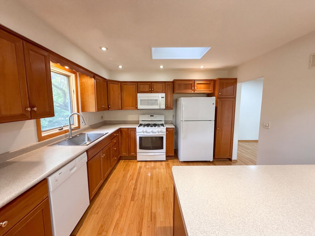 Property photo 2 of 12228 Allen Dr