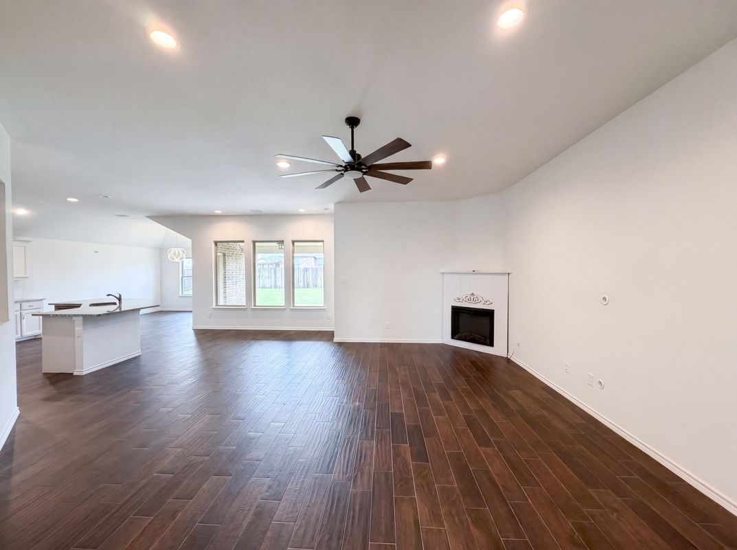 Property photo 3 of 1631 Glade Meadows Dr