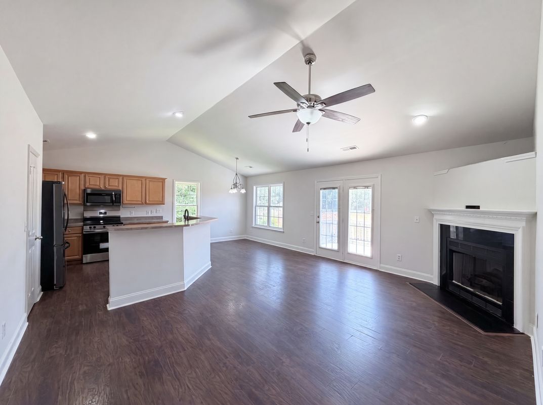 Property photo 3 of 617 Reed Creek Rd