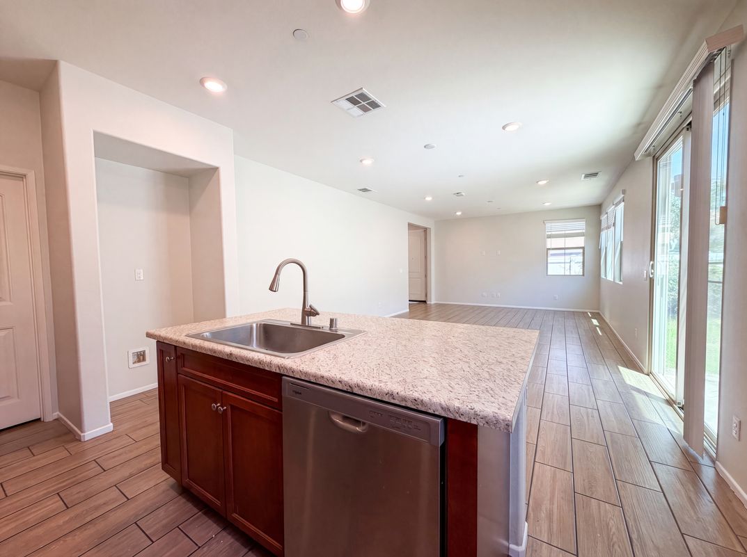 Photo 6 of 26 of 30401 Village Terrace Dr, Menifee, CA