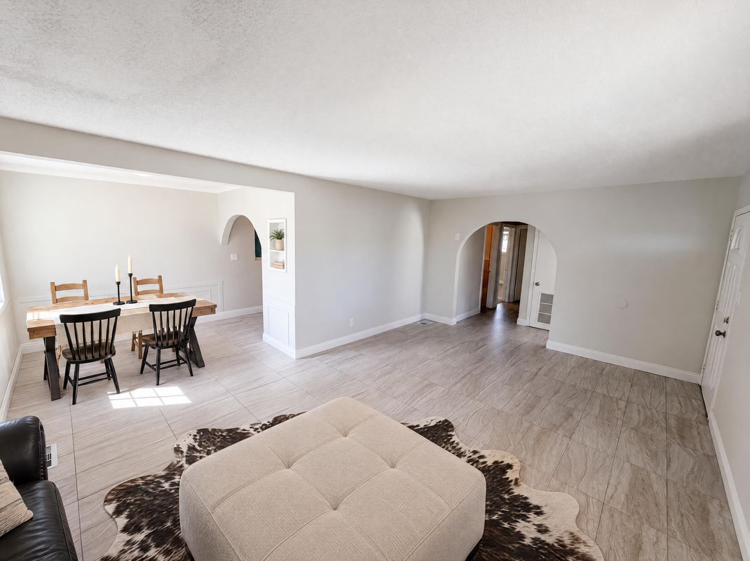 Property photo 3 of 17787 Ivy Ave