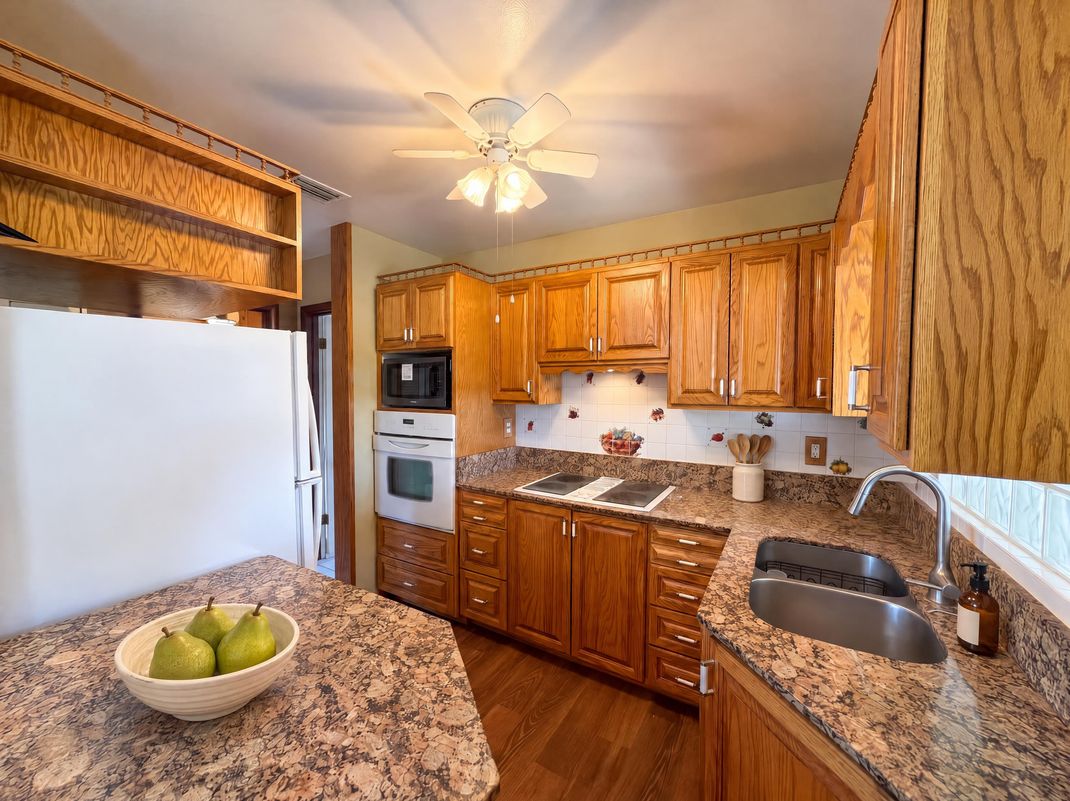 Property photo 2 of 813 Halstead St