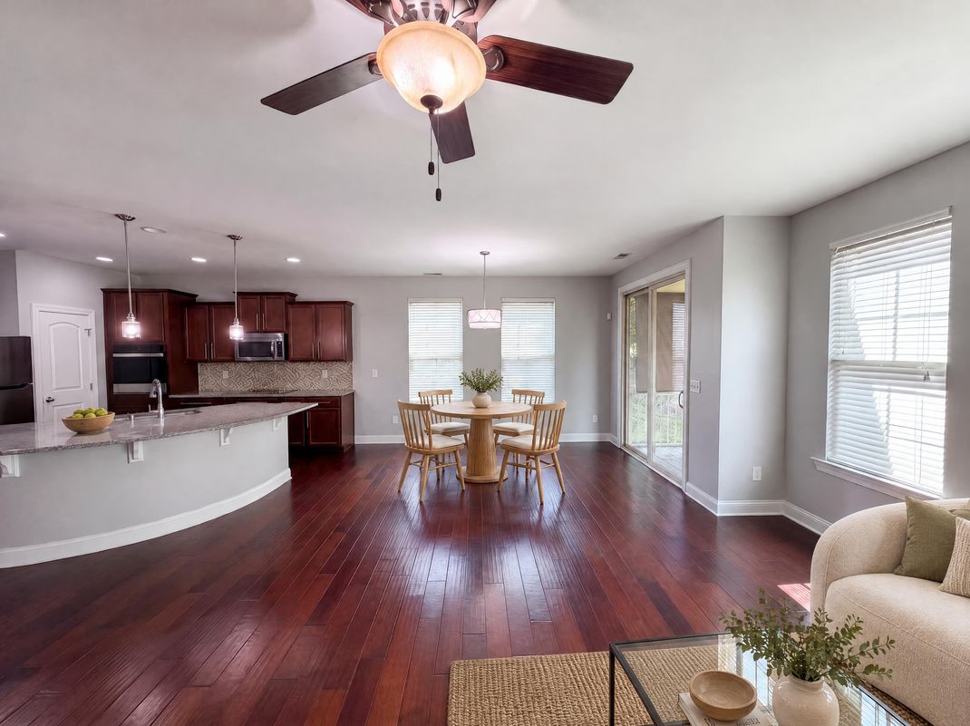 Property photo 2 of 1304 Litchborough Way
