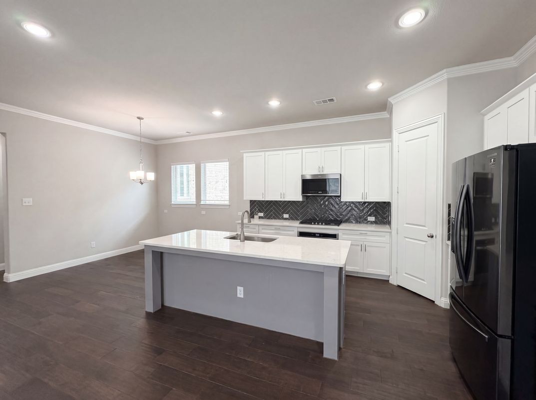 Photo 6 of 20 of 17628 Bottlebrush Dr, Dallas, TX
