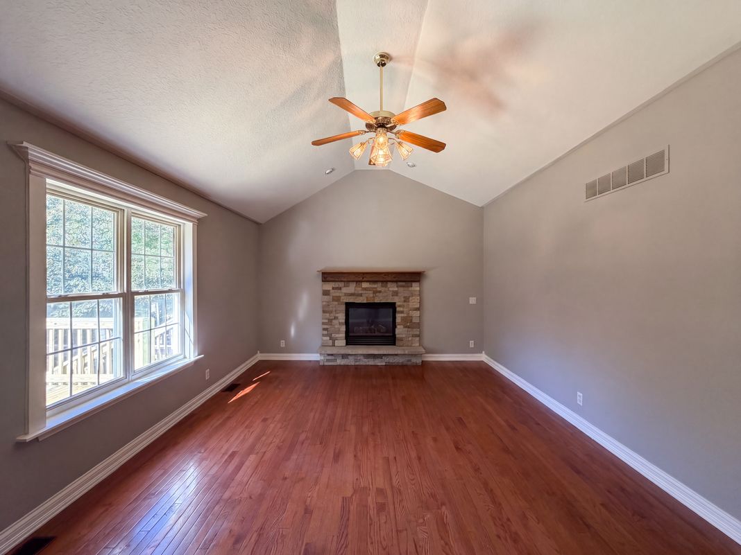 Property photo 3 of 21505 E 50th Terrace Ct S